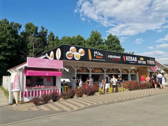 Gdzie zjeść w Wiciu? Odkryj najlepsze lokale gastronomiczne Gdzie zjeść w Wiciu? Odkryj najlepsze lokale gastronomiczne