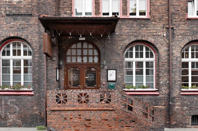 Nikiszowiec gdzie zjeść – najlepsze miejsca na smaczny posiłek Nikiszowiec gdzie zjeść – najlepsze miejsca na smaczny posiłek