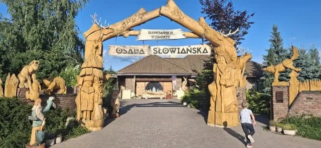 Atrakcje w Tarczynie – odkryj najciekawsze miejsca i wydarzenia Atrakcje w Tarczynie – odkryj najciekawsze miejsca i wydarzenia