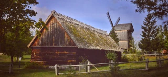 Cennik skansen Wdzydze – jakie są aktualne ceny biletów? Cennik skansen Wdzydze – jakie są aktualne ceny biletów?